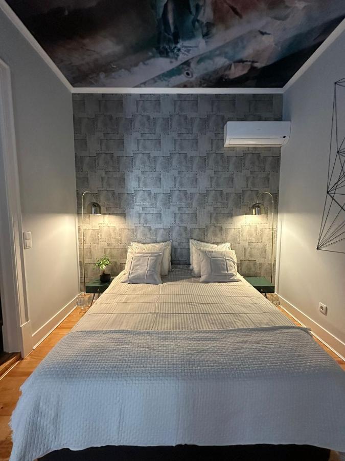 Com Banheiro Privativo No Centro De Habitación en casa particular Lisboa